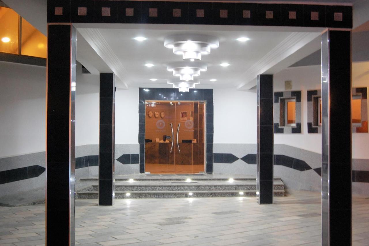 R & K Guest Palace Hotel Kano Exterior foto